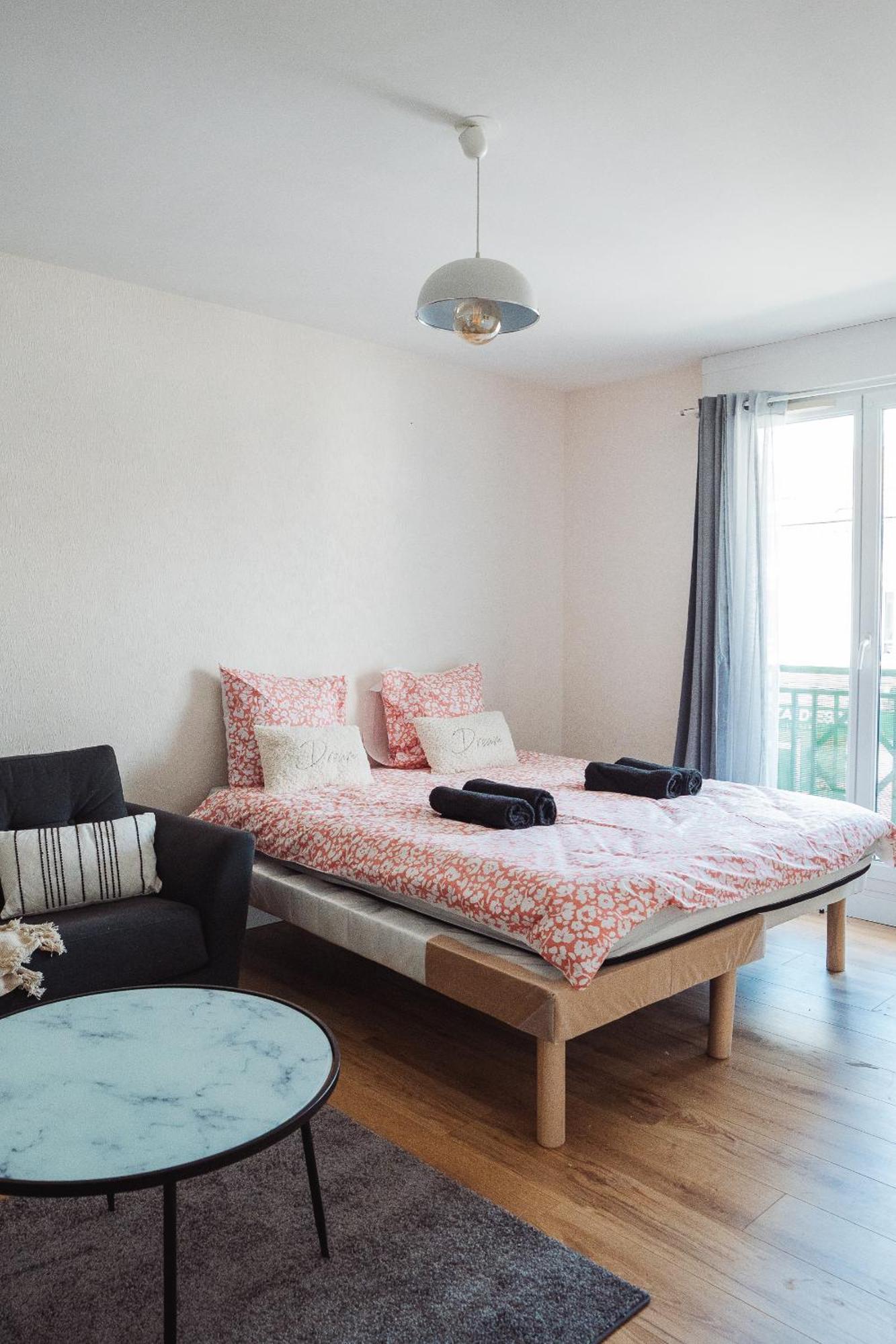 Appartement Cosy Studio Entre Paris Et Disneyland Paris à Esbly Extérieur photo